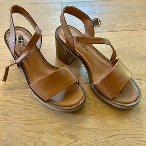 Lucky Brand Tan Sandals